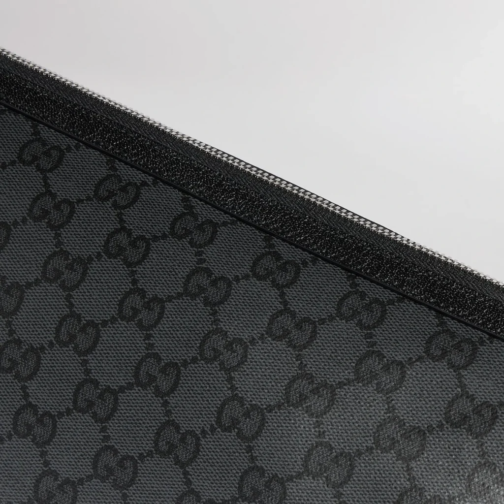 Gucci Essence Classic Small Toiletry Case Black