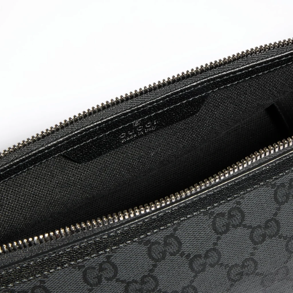 Gucci Essence Classic Small Toiletry Case Black