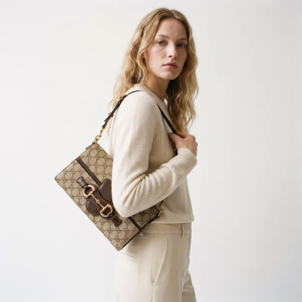 Gucci Horsebit Ristretto Medium Shoulder Bag - Beige